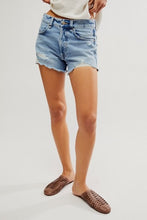 Load image into Gallery viewer, FREE PEOPLE-NOW OR NEVER DENIM SHORT MOON CHILD
