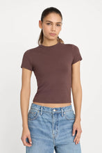 Load image into Gallery viewer, GOOD AMERICAN-SUPER STRETCH BABY TEE