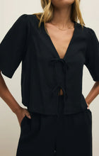 Load image into Gallery viewer, Z SUPPLY-LA BELLE LINEN CROP TOP