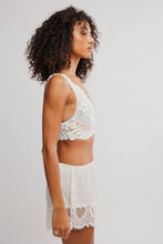 Load image into Gallery viewer, FREE PEOPLE-PETAL PARTY PLUNGE BRALETTE