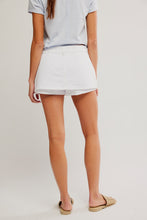 Load image into Gallery viewer, FREE PEOPLE-GALIVANTING SKORT