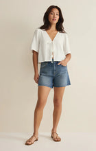 Load image into Gallery viewer, Z SUPPLY-LABELLE LINEN CROPPED TOP