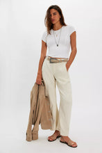 Load image into Gallery viewer, FREE PEOPLE- PROTAGONIST TEE