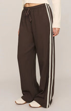 Load image into Gallery viewer, Z SUPPLY-BREAKAWAY TRACK PANT