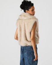 Load image into Gallery viewer, STEVE MADDEN-SAFIRA VEST