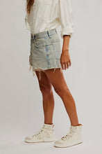 Load image into Gallery viewer, FREE PEOPLE-NOW OR NEVER DENIM SHORT