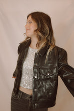 Load image into Gallery viewer, Daze Chaser cropped denim jacket