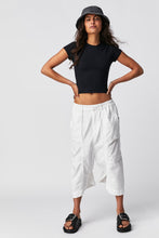 Load image into Gallery viewer, FREE PEOPLE- PROTAGONIST TEE