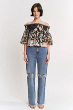 Load image into Gallery viewer, EN SAISON-OFF SHOULDER TRAPEZE BLOUSE