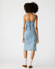 Load image into Gallery viewer, STEVE MADDEN-GISELLE DRESS DENIM