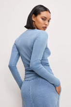 Load image into Gallery viewer, Good American-jeanius Fitted Henley