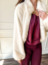 Load image into Gallery viewer, STEVE MADDEN-EVANIE COAT IN CREAM