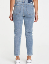 Load image into Gallery viewer, Daze Denim- Daily Driver Deep Dive