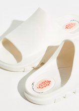 Load image into Gallery viewer, Free People- Movement Slide