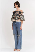 Load image into Gallery viewer, EN SAISON-OFF SHOULDER TRAPEZE BLOUSE
