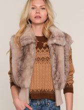 Load image into Gallery viewer, HEARTLOOM-AYRA VEST
