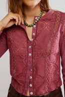 Load image into Gallery viewer, FREE PEOPLE-JAE KNIT LONG SLEEVE TOP IN CRUSHED BERRY
