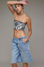 Load image into Gallery viewer, HIDDEN-UTILITY BARREL SHORTS
