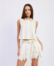 Load image into Gallery viewer, EN SAISON-ANNA EMBROIDERED SHORTS
