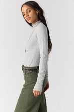 Load image into Gallery viewer, FREE PEOPLE-SO SOFT SEAMLESS MOCK NECK TOP
