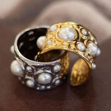 Load image into Gallery viewer, CHANSUTTPEARLS-BELLA RING SIZE 7

