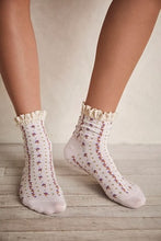 Load image into Gallery viewer, FREE PEOPLE-ROSEBUD WAFFLE KNIT SOCK
