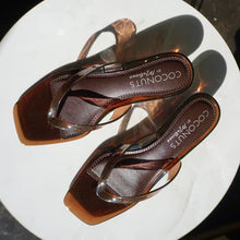 Load image into Gallery viewer, COCONUTS BY MATISSE-THE MARGO
