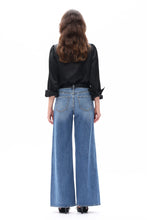 Load image into Gallery viewer, BAYEAS- MID RISE WIDE LEG MEDIUM BLUE
