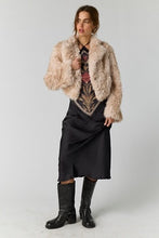 Load image into Gallery viewer, FREE PEOPLE- SUPERNOVA CROPPED FAUX FUR
