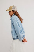 Load image into Gallery viewer, FREE PEOPLE-BIRDIE DENIM JACKET
