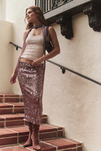 Load image into Gallery viewer, FREE PEOPLE- PARTY TRICK HALF SLIP
