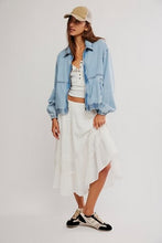 Load image into Gallery viewer, FREE PEOPLE-BIRDIE DENIM JACKET
