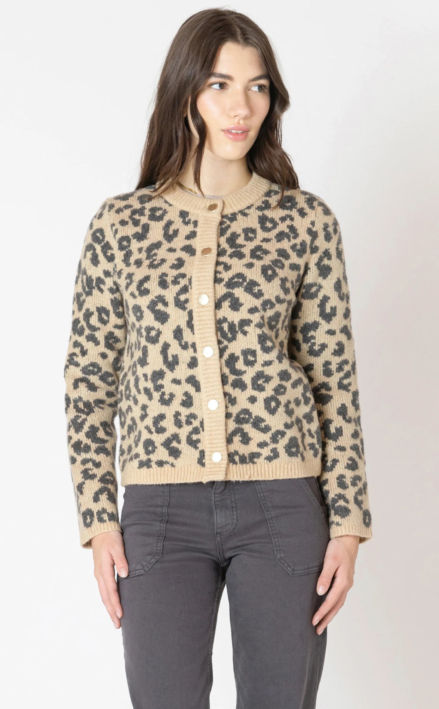 DEX-CREWNECK PATTERNED CARDIGAN IN LEOPARD BROWN