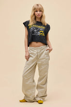 Load image into Gallery viewer, DAYDREAMER-NOWHERE FAST CROPPED MUSCLE TANK
