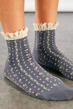 Load image into Gallery viewer, FREE PEOPLE-ROSEBUD WAFFLE KNIT SOCK
