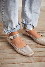 Load image into Gallery viewer, FREE PEOPLE- MYSTIC MARY JANE FLAT
