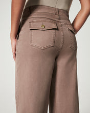 Load image into Gallery viewer, SPANX- STRETCH TWILL CROPPED WIDE LEG
