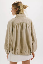 Load image into Gallery viewer, FREE PEOPLE-CHELSEA FUNNEL NECK JACKET
