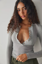 Load image into Gallery viewer, FREE PEOPLE-ONE OF THE GIRLS HENLEY
