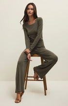 Load image into Gallery viewer, Z SUPPLY- RENAE RIB PANT IN KHAKI GREEN
