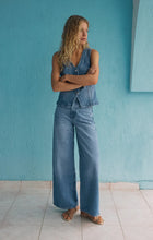 Load image into Gallery viewer, Z SUPPLY- PORTO DENIM VEST
