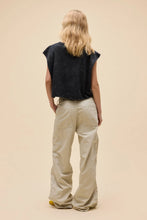 Load image into Gallery viewer, DAYDREAMER-NOWHERE FAST CROPPED MUSCLE TANK
