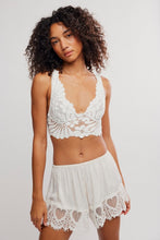 Load image into Gallery viewer, FREE PEOPLE-PETAL PARTY PLUNGE BRALETTE

