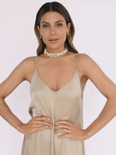 Load image into Gallery viewer, ETTIKA-PEARL ROW CHOKER
