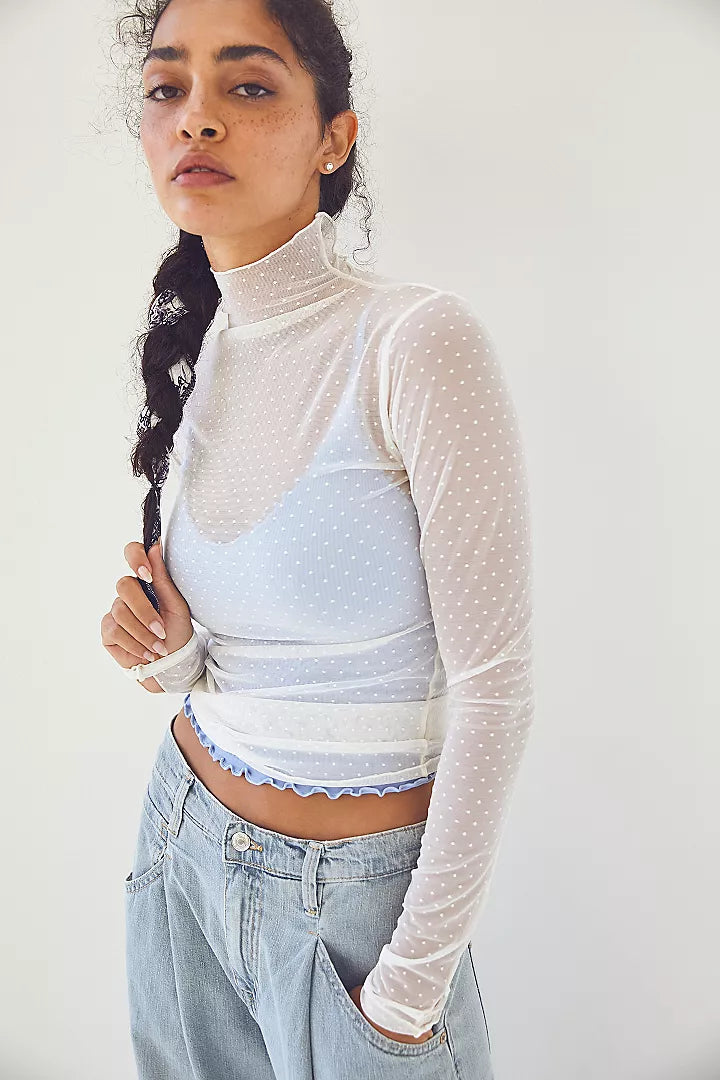 FREE PEOPLE- ON THE DOT LAYERING TOP