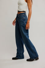 Load image into Gallery viewer, FREE PEOPLE-TENNESSEE LOW RISE DENIM IN OUTLAW
