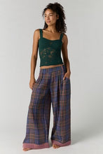 Load image into Gallery viewer, FREE PEOPLE-HEIRLOOM CAMI
