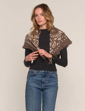 Load image into Gallery viewer, HEARTLOOM-LUMMIE SCARF

