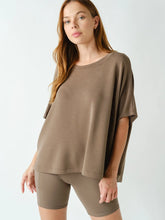 Load image into Gallery viewer, MONO B- LAGUNA BOATNECK TOP
