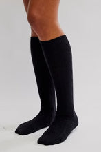 Load image into Gallery viewer, FREE PEOPLE-ESSENTIAL KNEE HIGH SOCKS
